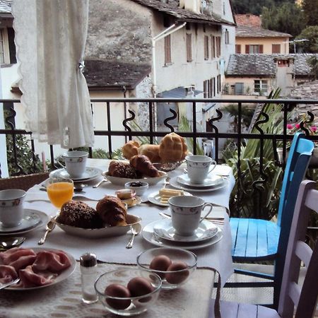 Bb Chiavenna Centro Storico Bed & Breakfast ภายนอก รูปภาพ